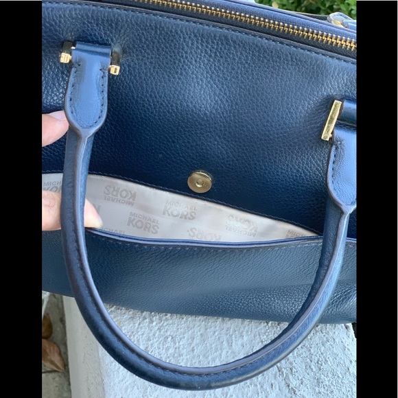 Michael Kors Cross Body Bag
